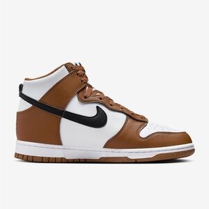 Nike DUNKS 
'next nature 
BRAND NEW
NO BOX
Men's Brown and White Sneakers
High